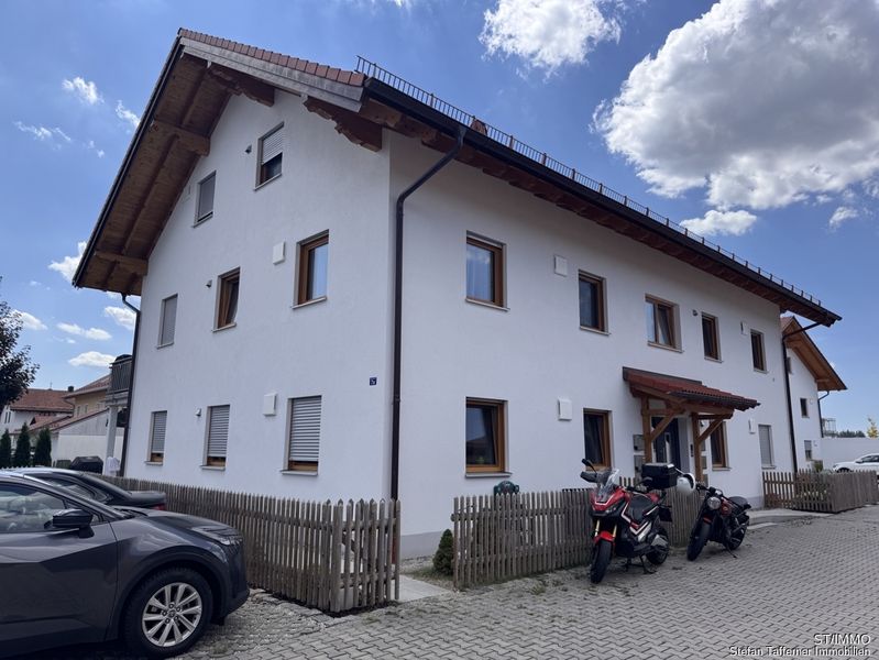 ST/IMMO - Purfing, 2-Zimmer Dachgeschosswohnung in KFW55 Mehrfamilienhaus